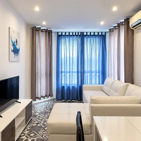 Aparts With Pool And Parking * Balchik